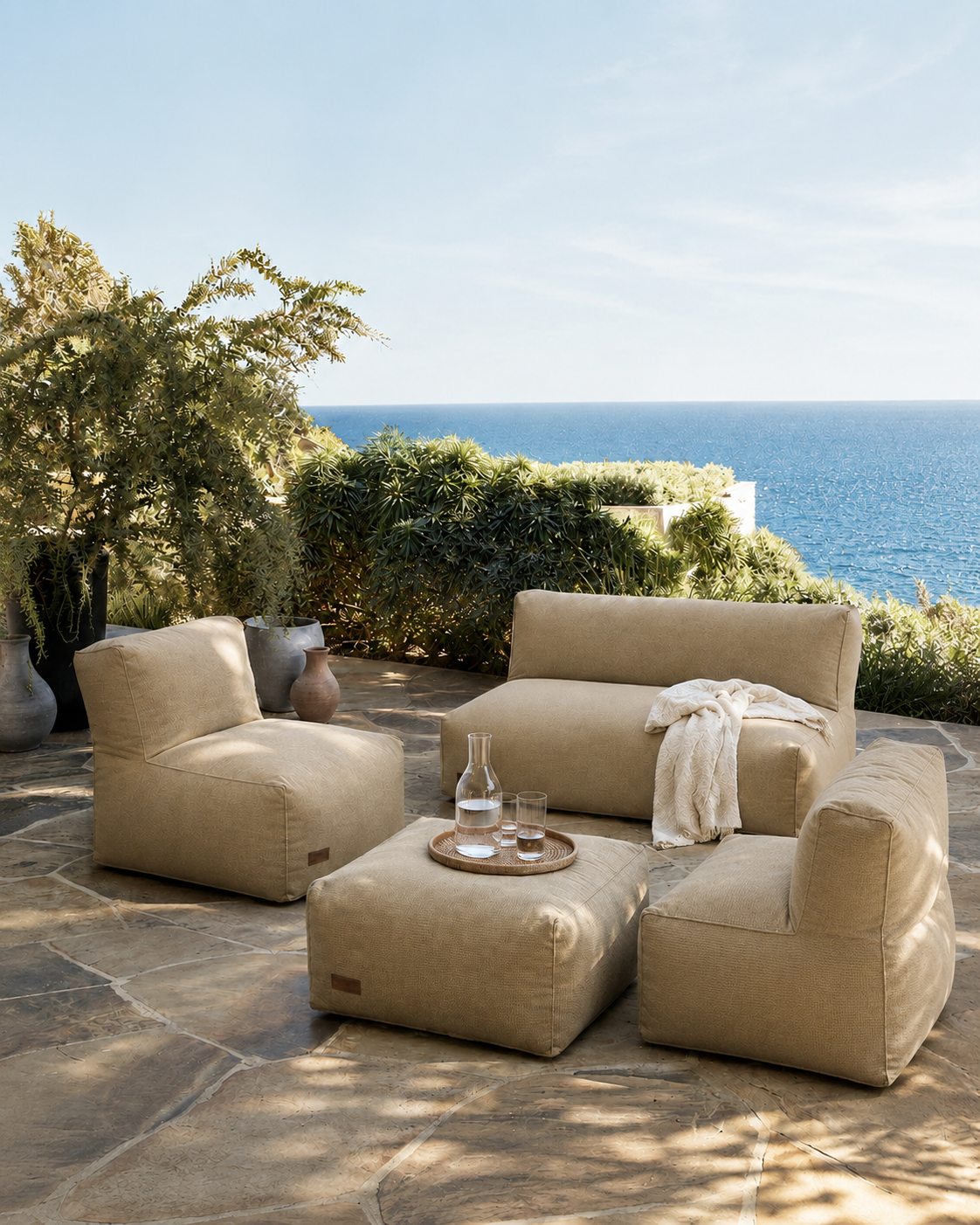 Patara Home balkon mobilyaları dikey görünüm